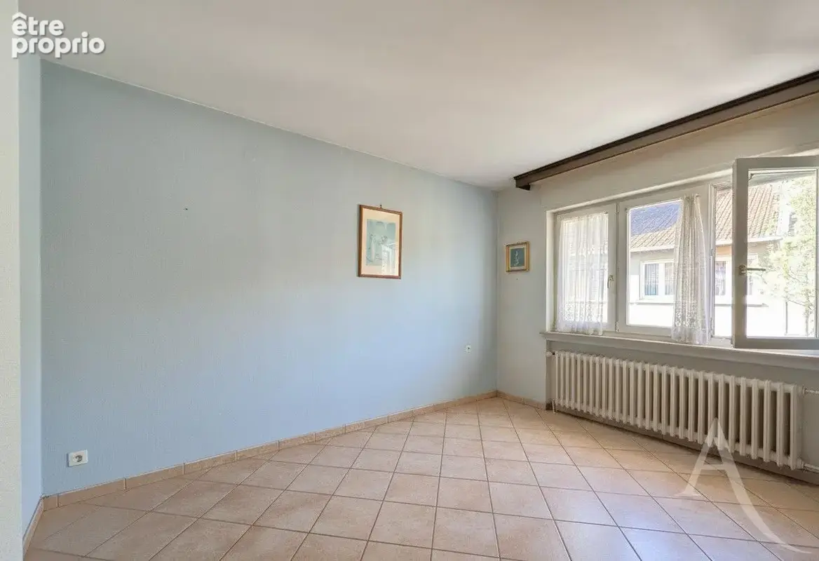 Pavillon T6 avec garage, jardin, terrasses  * Proche Gare à YUTZ * - photo 9