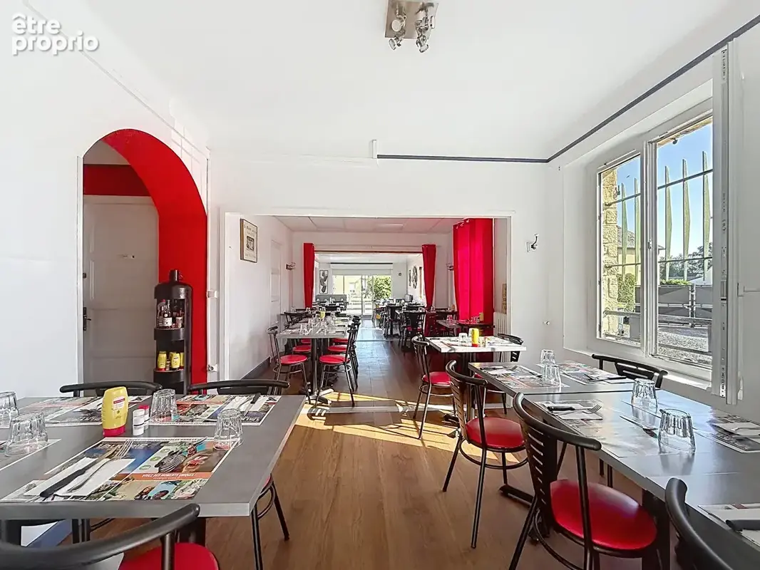 EXCLUSIVITE - SAINT MANVIEU NORREY - Fonds de commerce Bar / Restaurant avec logement - photo 2