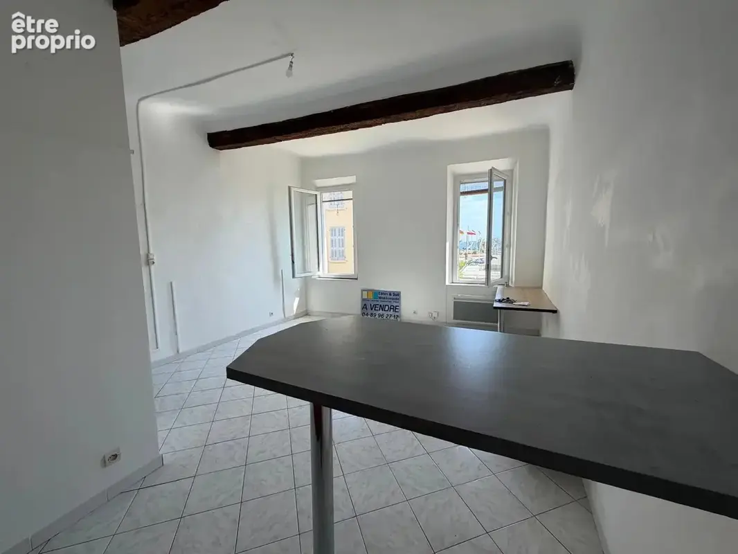 À VENDRE – Studio de charme en EXCLUSIVITÉ sur le port de Sanary-sur-Mer - photo 2
