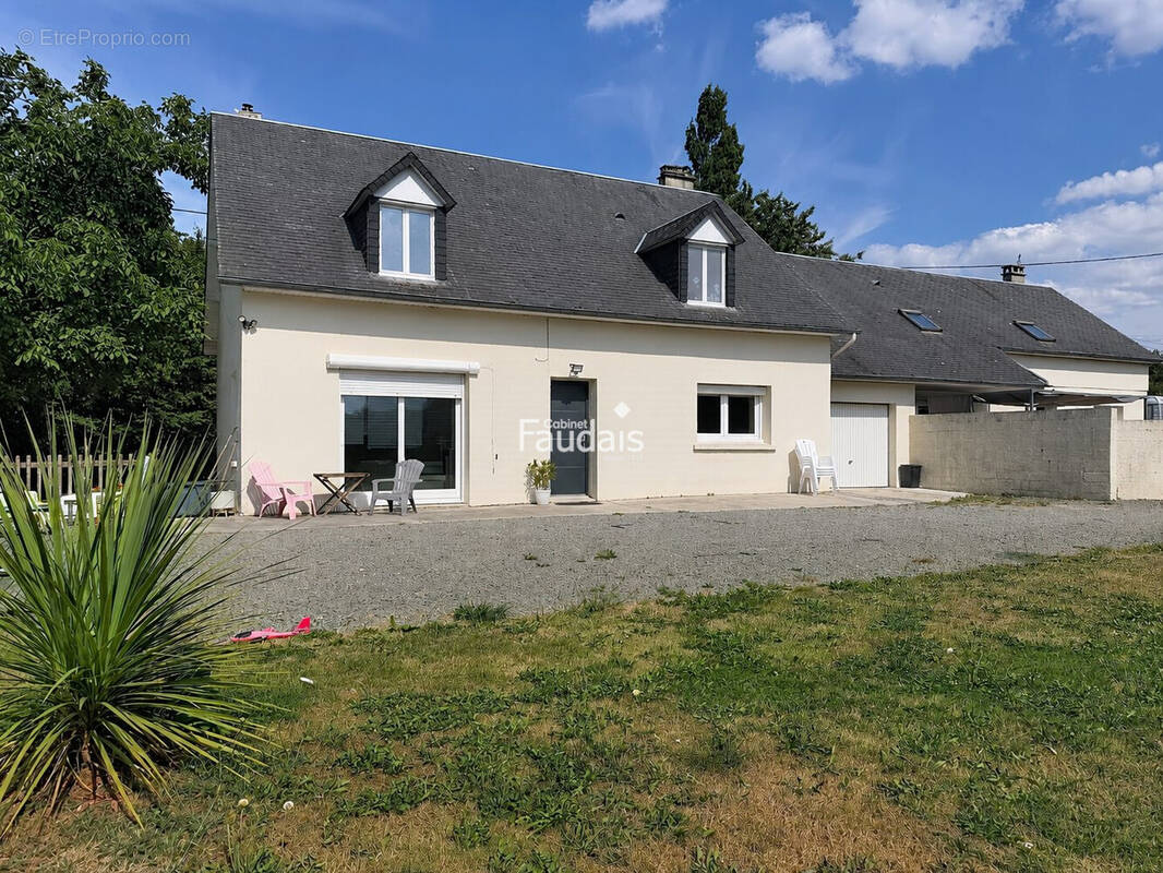 Maison à MOYON
