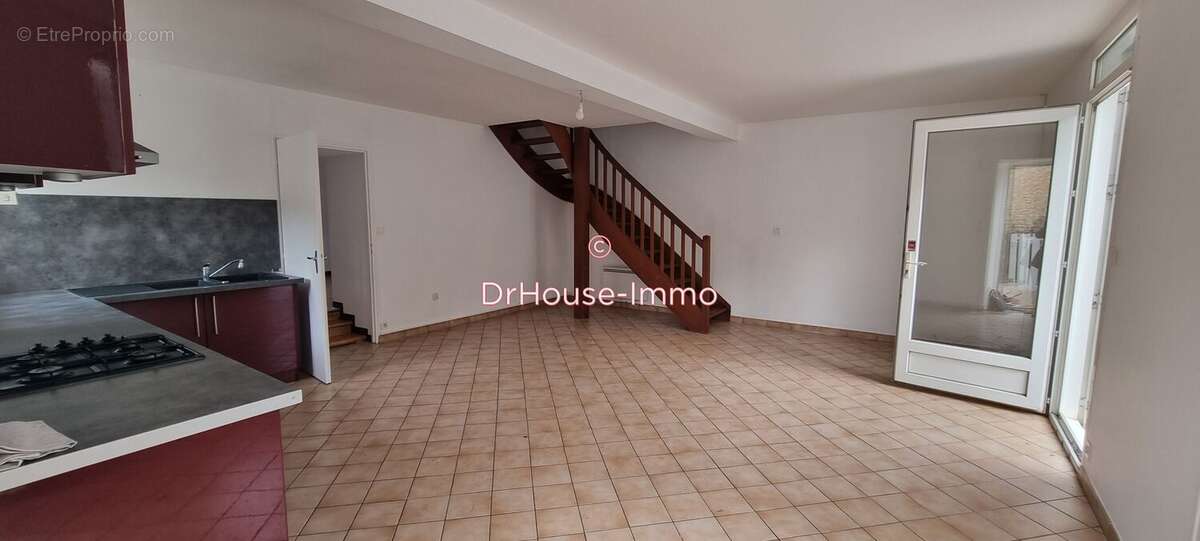 Maison à MAREUIL-SUR-LAY-DISSAIS