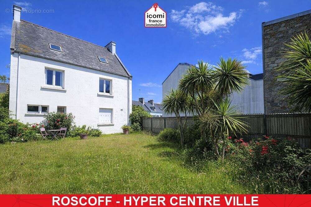 Finistere - roscoff (29680) - a vendre - maison t7 de +150m² : 1 studio et 1 duplex t5  - terrain 350m² environ - garage et stat - photo 3