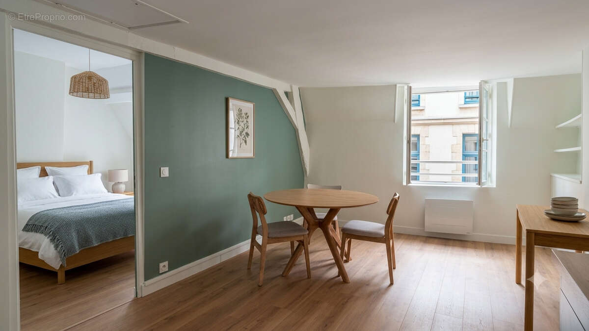 SAINT-GERMAIN-EN-LAYE - Appartement 2 pièces refait à neuf - photo 2