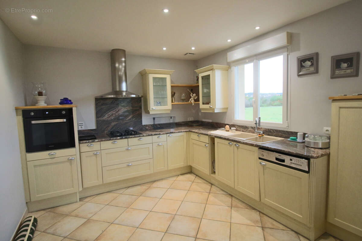 Maison à PUY-L&#039;EVEQUE