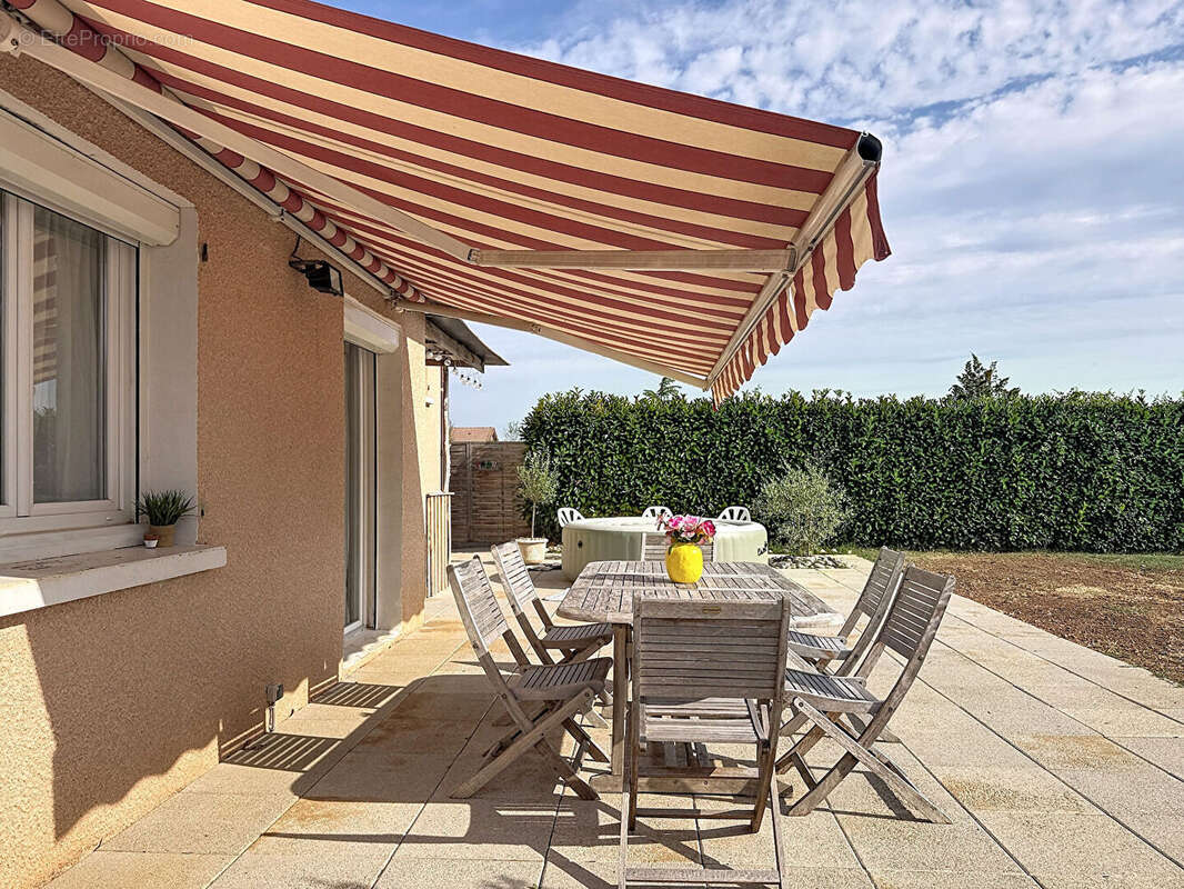 Maison Blyes 90 m2, 3 chambres, un garage,, terrain de 578m2 - photo 2