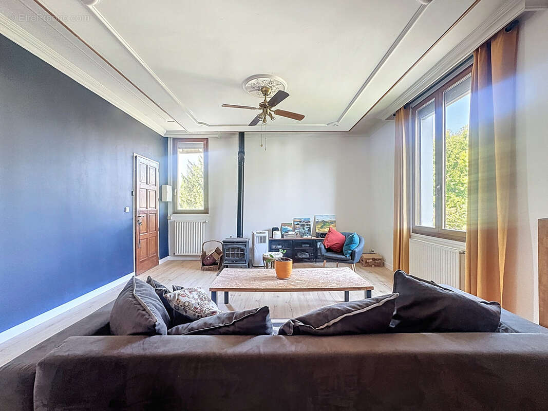Appartement à AIX-LES-BAINS