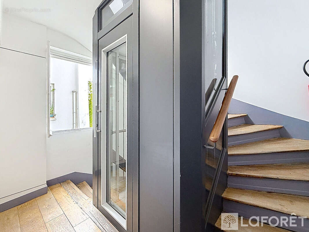 Appartement à PARIS-2E