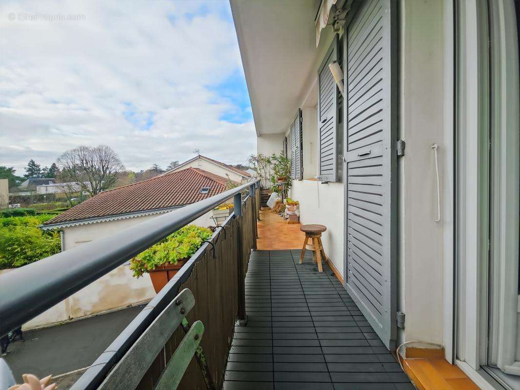 Appartement à LYON-9E