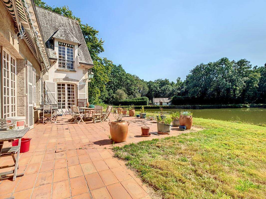 Maison à LA CHAPELLE-CHAUSSEE