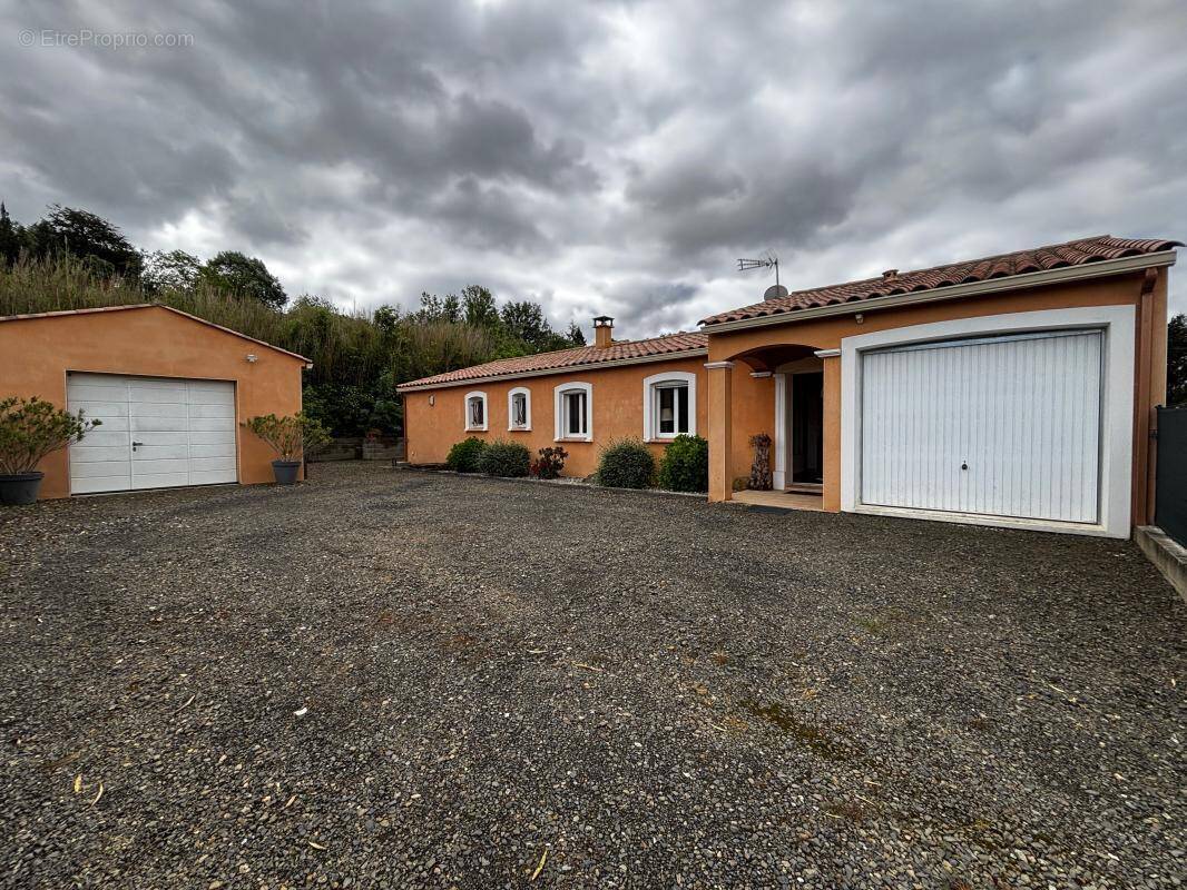 Maison à PIEUSSE