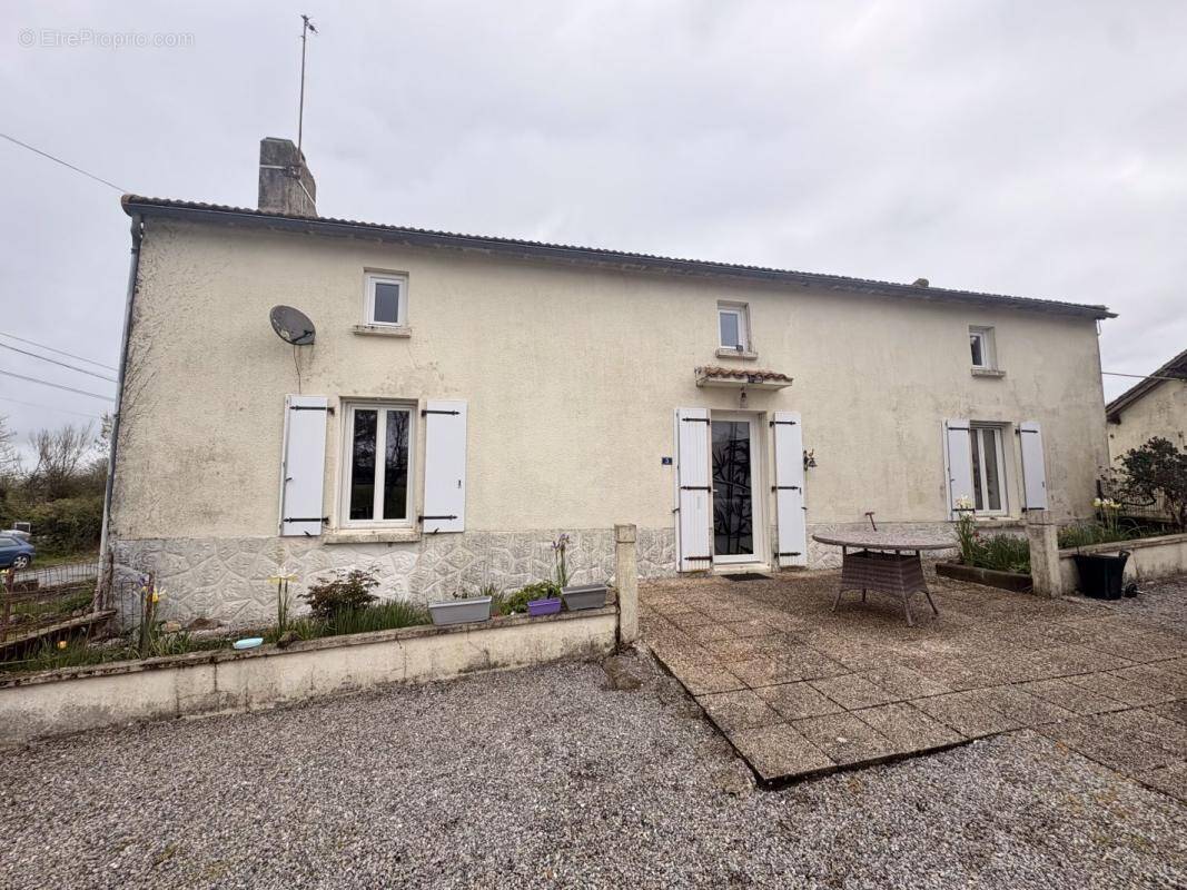 Maison à L'ABSIE