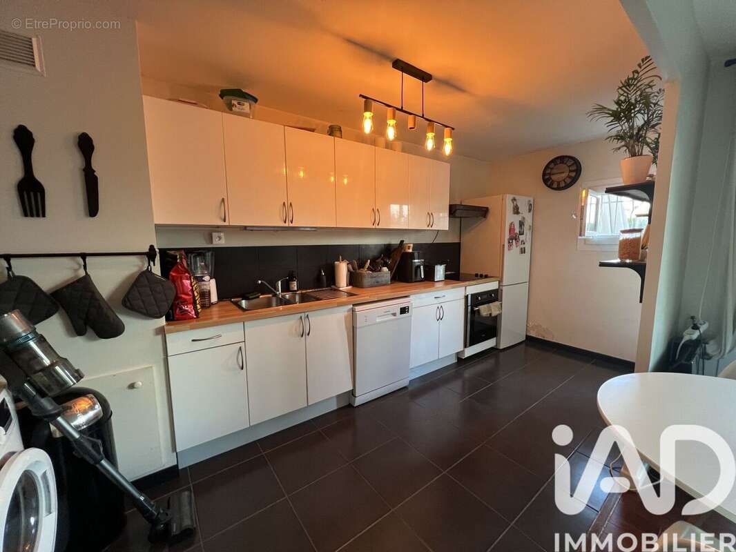 Appartement 62 m² à Evry  - photo 3