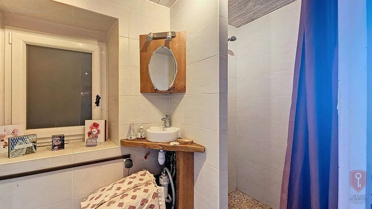 Maison à CRANVES-SALES