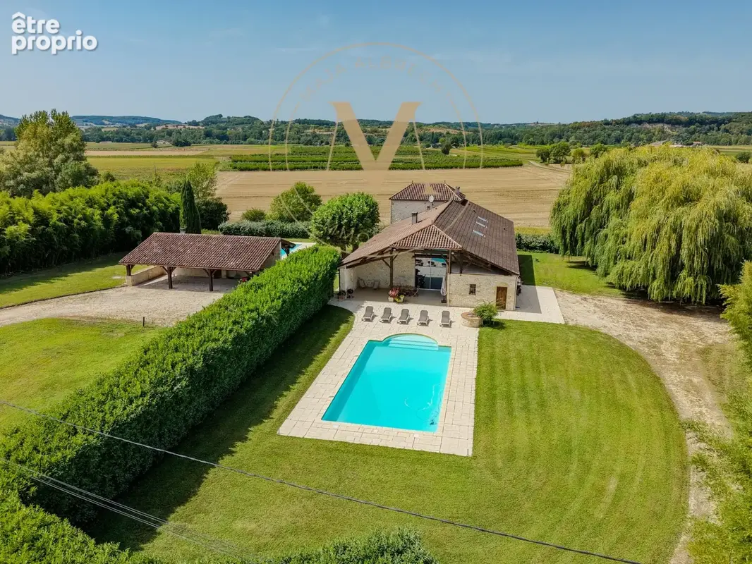 Deux maisons en une • 10 chambres • 2 piscines • jusqu’à 10 ha saint georges (47) - photo 14