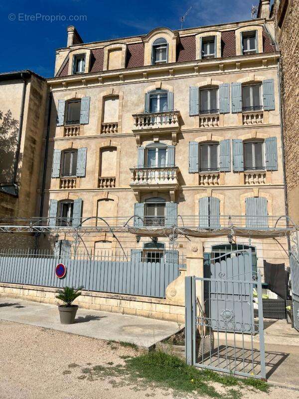 Appartement à APT