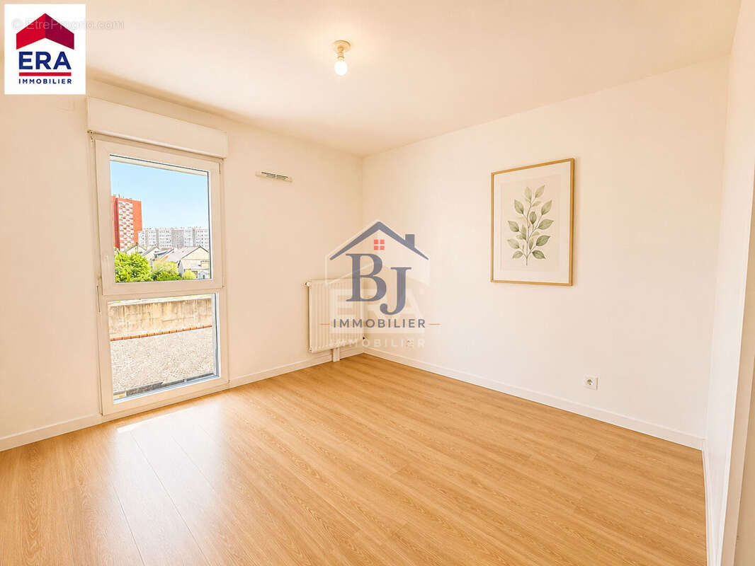 Appartement T5 récent avec garage double à vendre à Rennes - Sainte-Thérèse - photo 8