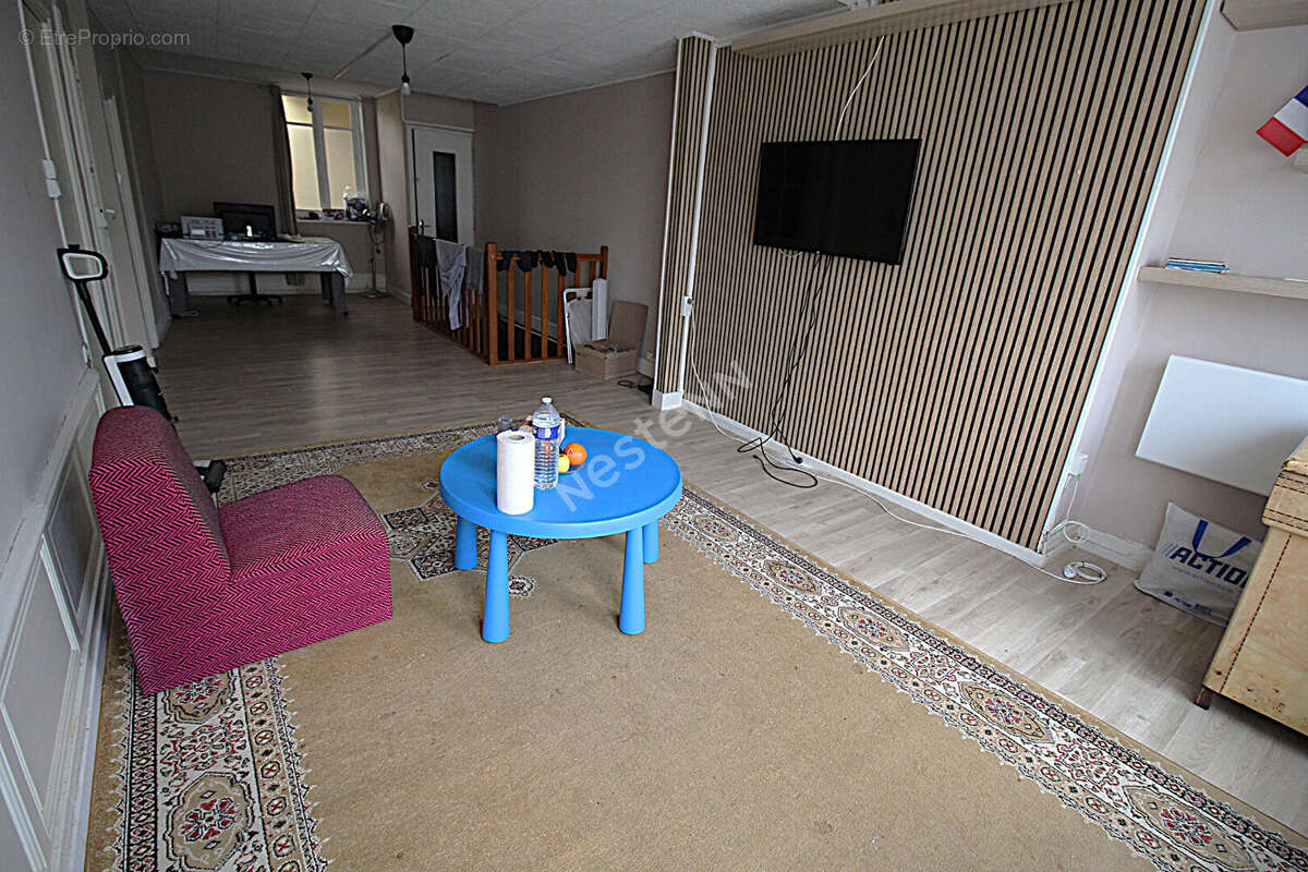 Appartement à MONTCORNET