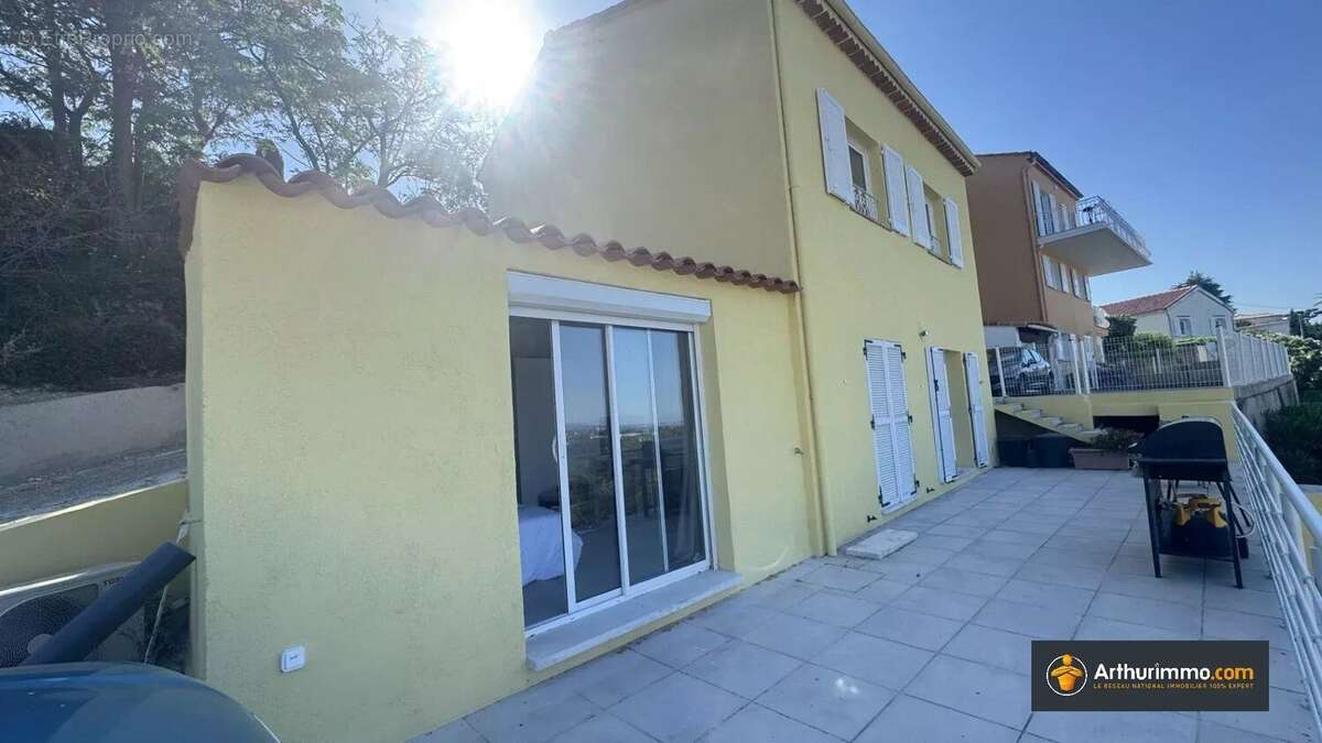 Maison à CAGNES-SUR-MER