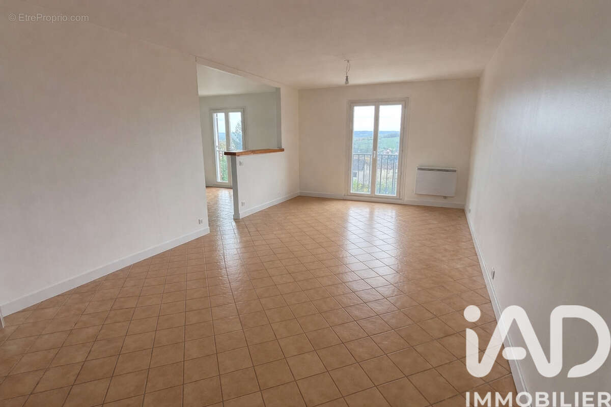Photo 2 - Maison à PARON