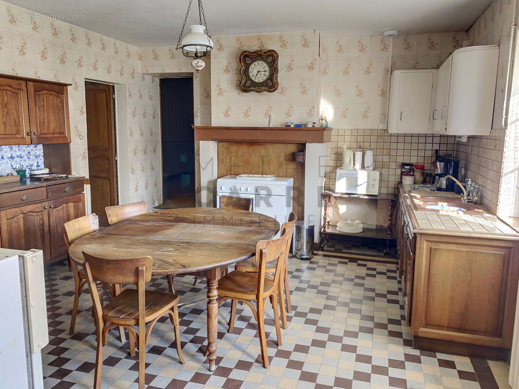 Maison à SAINT-SULPICE