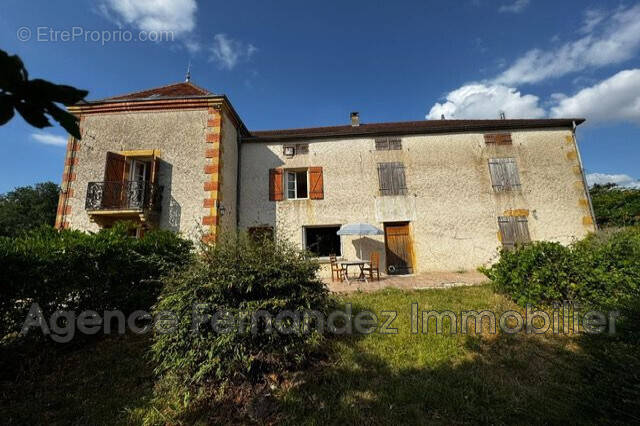 Maison à URBISE