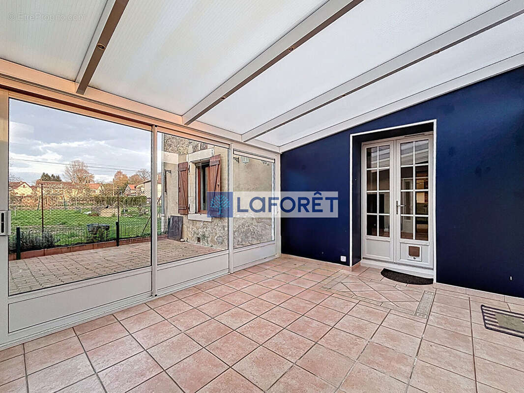 Maison à VAUX-SUR-BLAISE