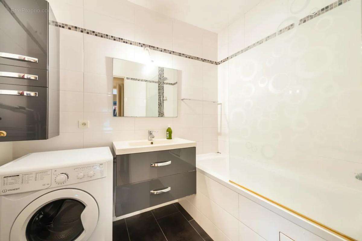 Suresnes - 49m² - appartement T2 - Terrasse / jardin - parking - cave - photo 7