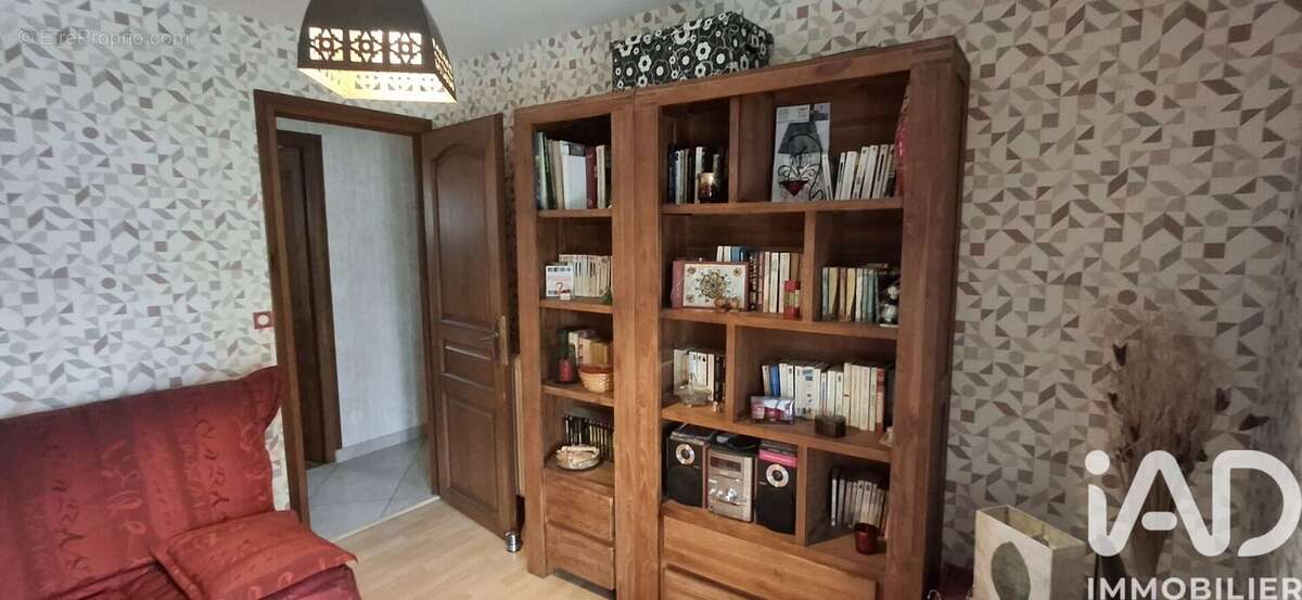 Photo 9