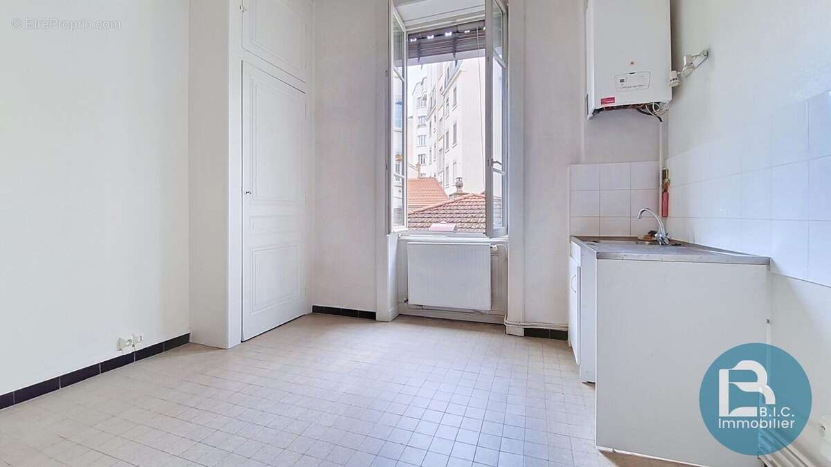 cuisine  - Appartement à LYON-3E