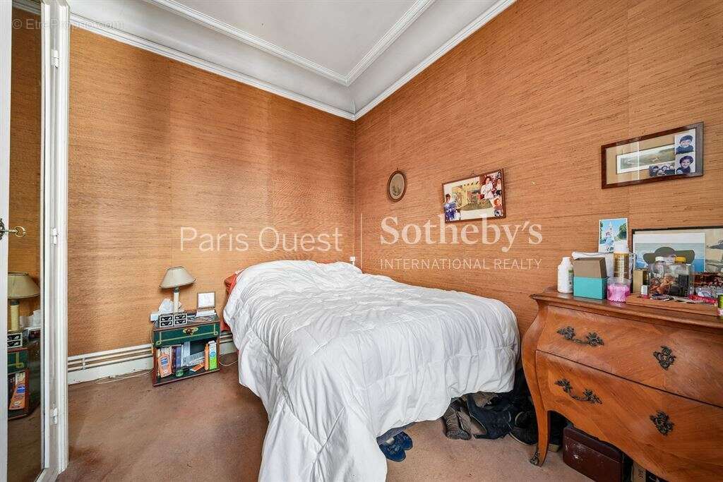 Appartement à NEUILLY-SUR-SEINE
