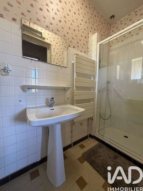 Maison 145 m² à Lalevade-D'ardeche  - photo 9