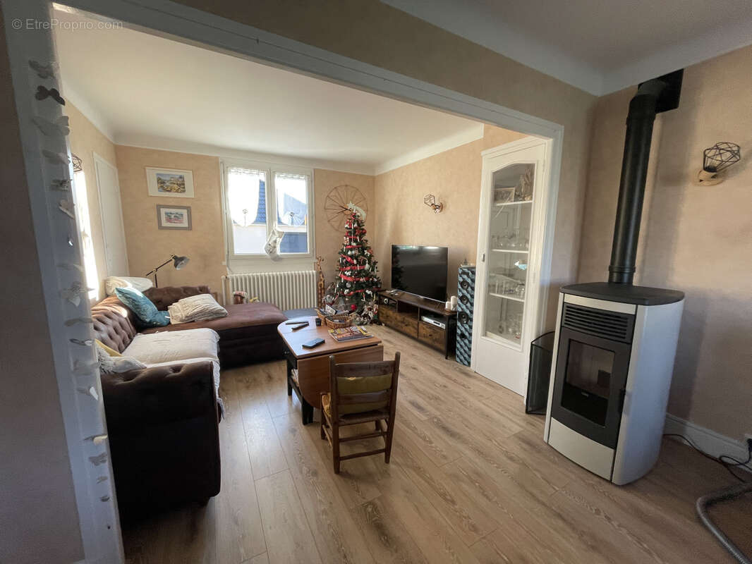 Maison à BELLERIVE-SUR-ALLIER