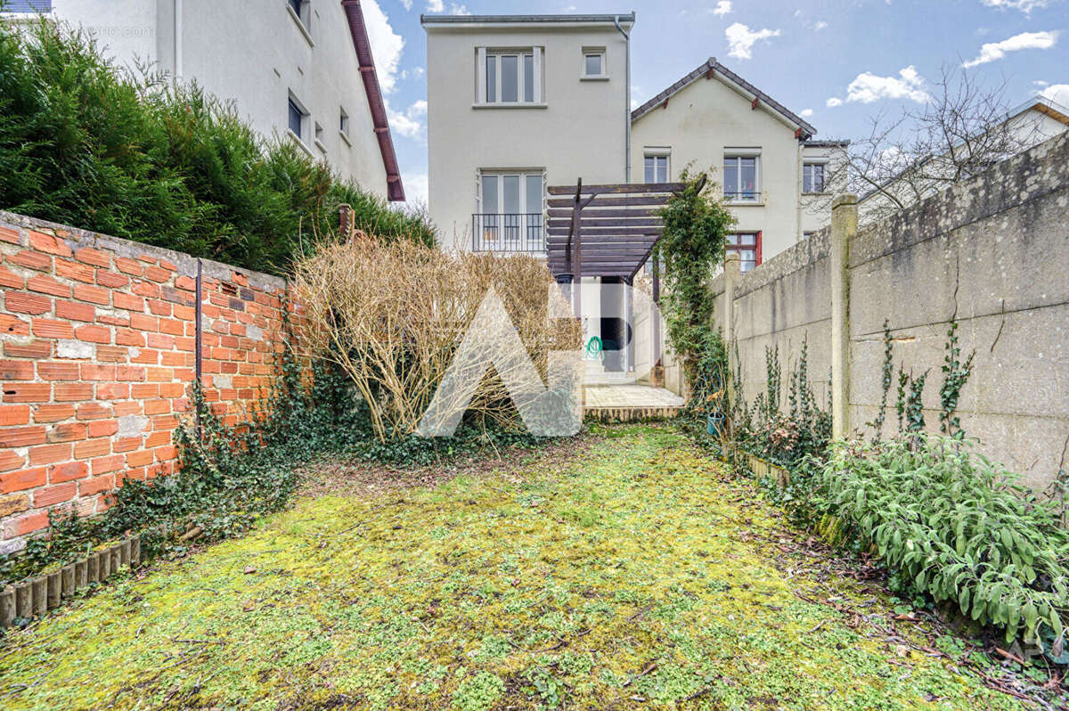 Maison à RUEIL-MALMAISON