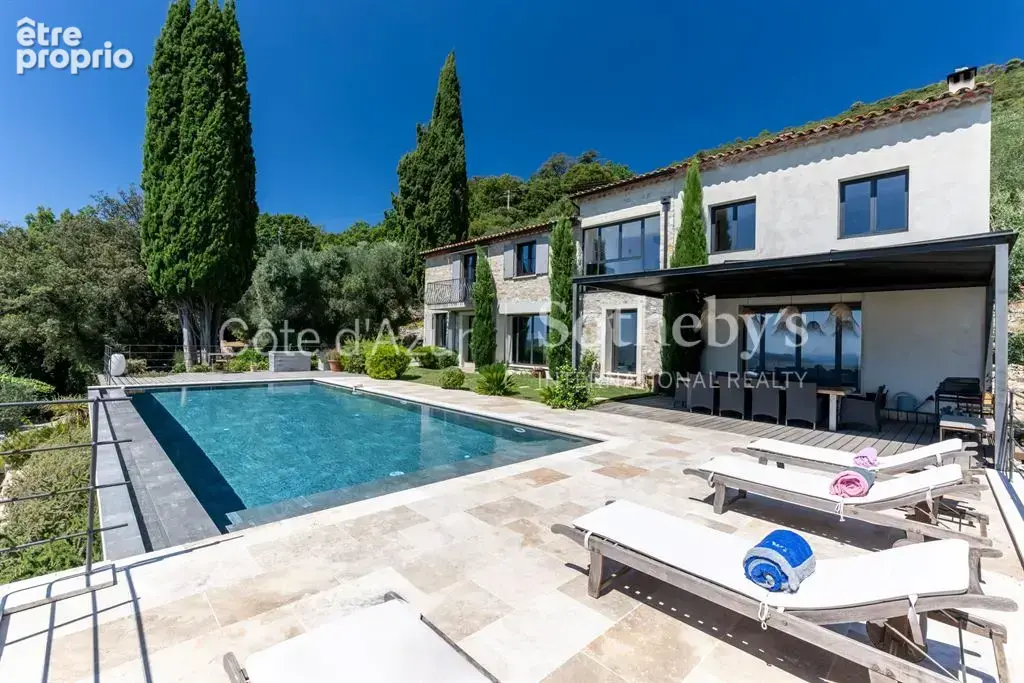 Le Tignet, villa rénovée vue mer panoramique, piscine à débordement et appartement - photo 2