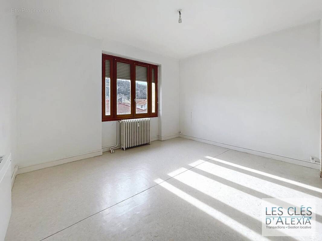 Appartement à GIVORS