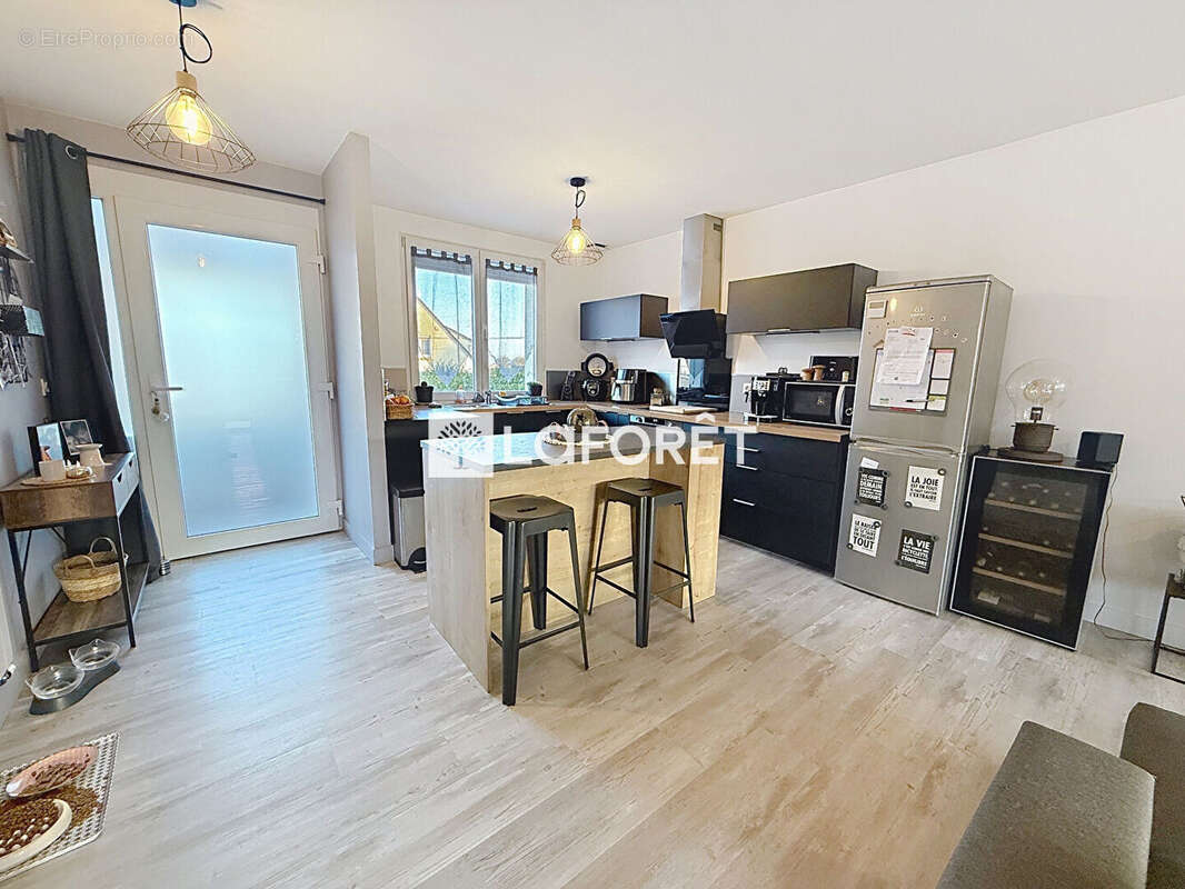 Maison à SAINT-ETIENNE-DU-ROUVRAY