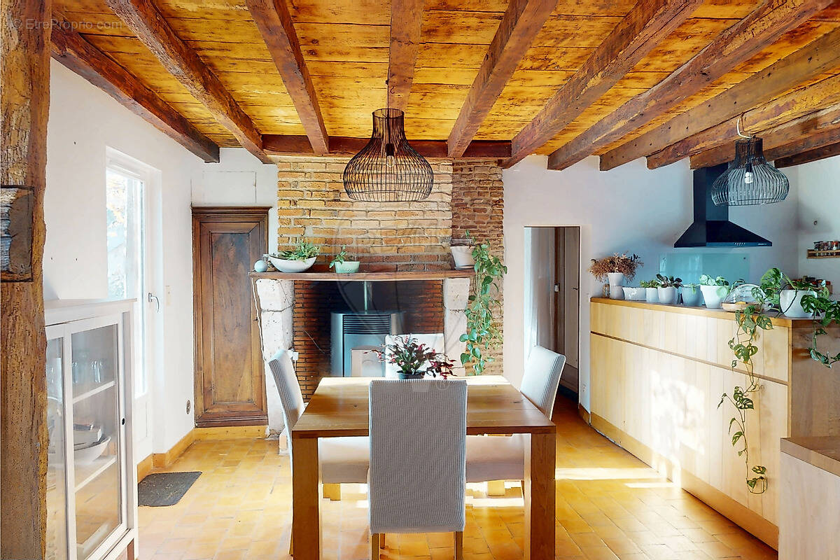 Maison à JOUY-LE-POTIER