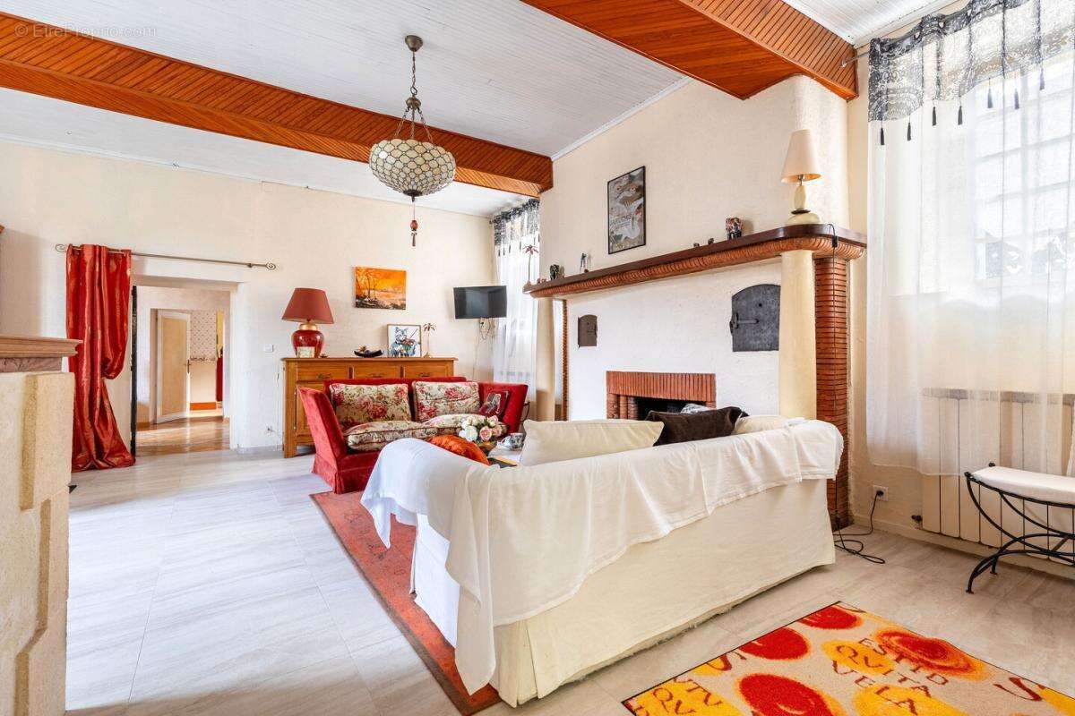 Maison à CASTETS-EN-DORTHE