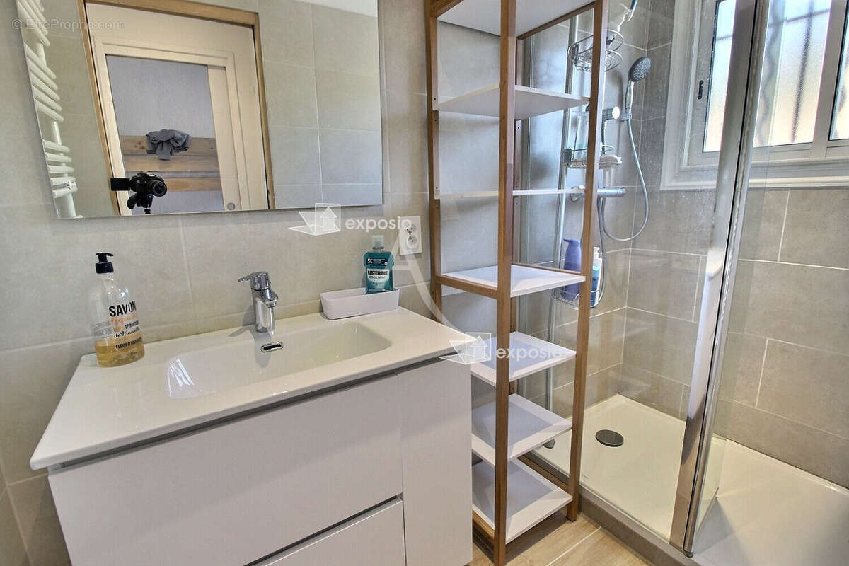 Appartement à CARQUEIRANNE