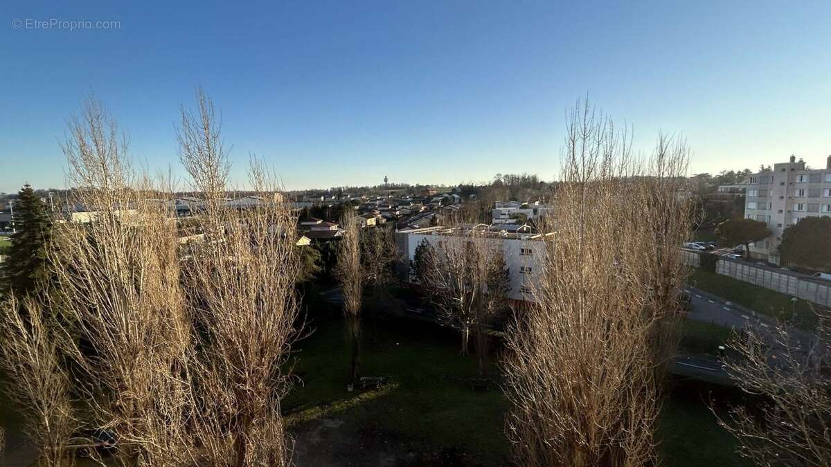 Appartement à DECINES-CHARPIEU