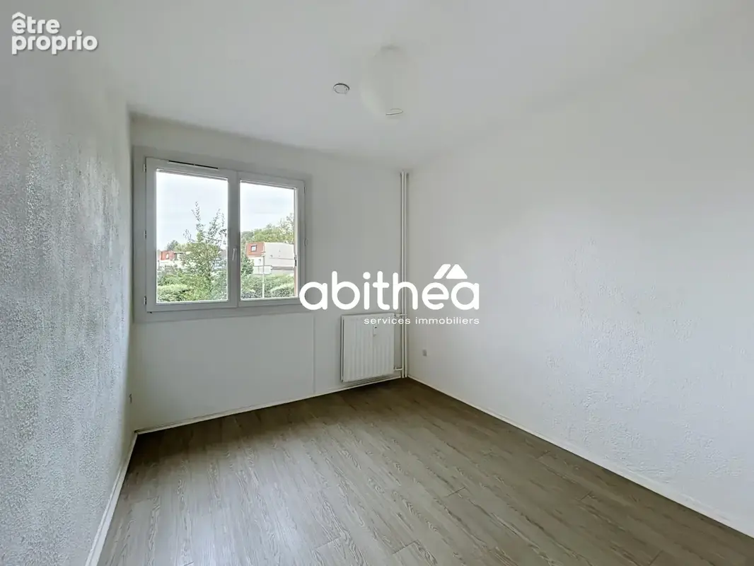 Appartement de type f2 - top secteur - photo 10