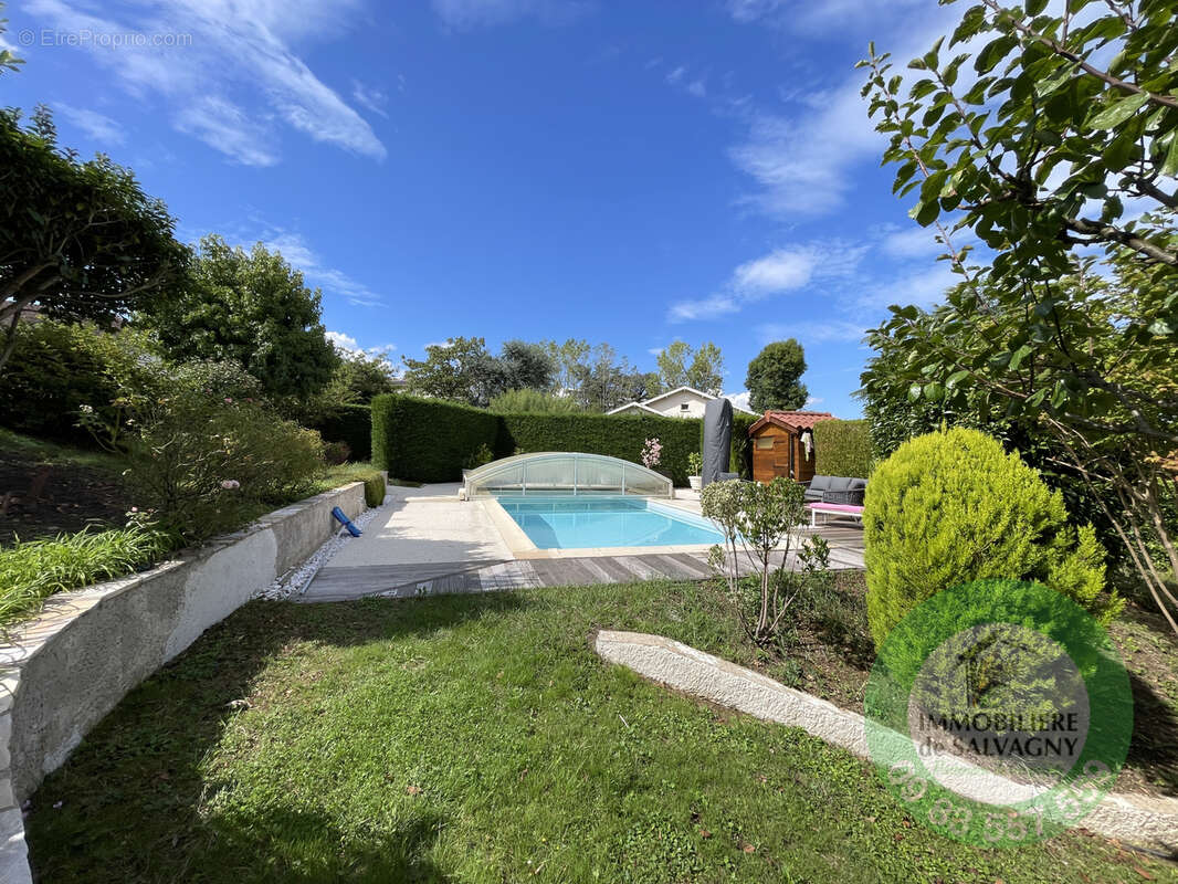Maison à CHARBONNIERES-LES-BAINS