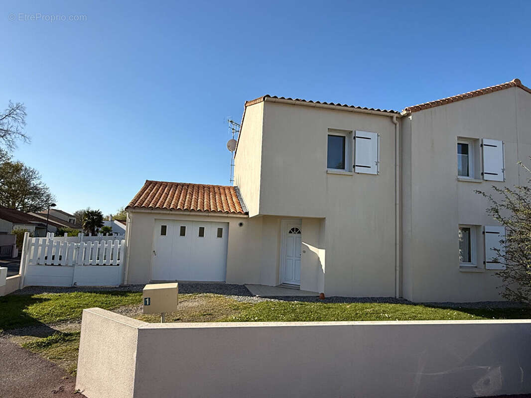 Maison à BELLEVILLE-SUR-VIE