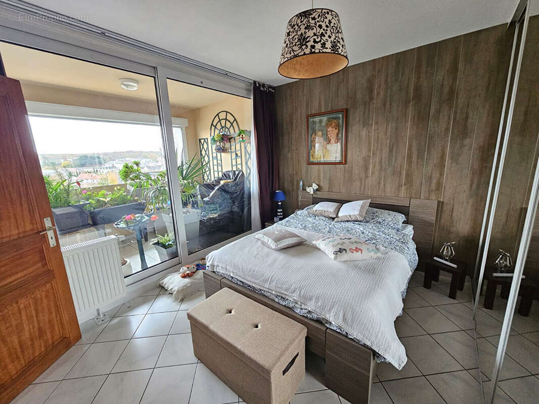 Appartement à DAMMARIE-LES-LYS