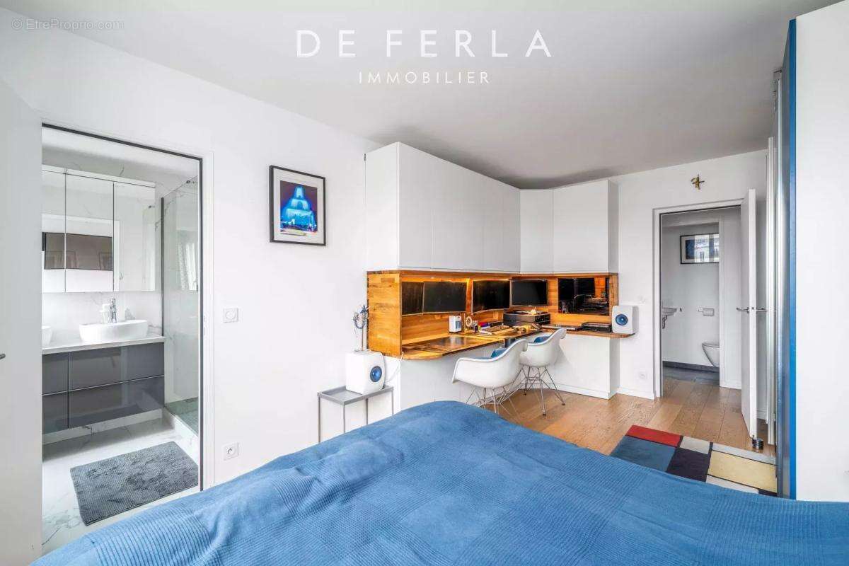 Appartement à PARIS-14E