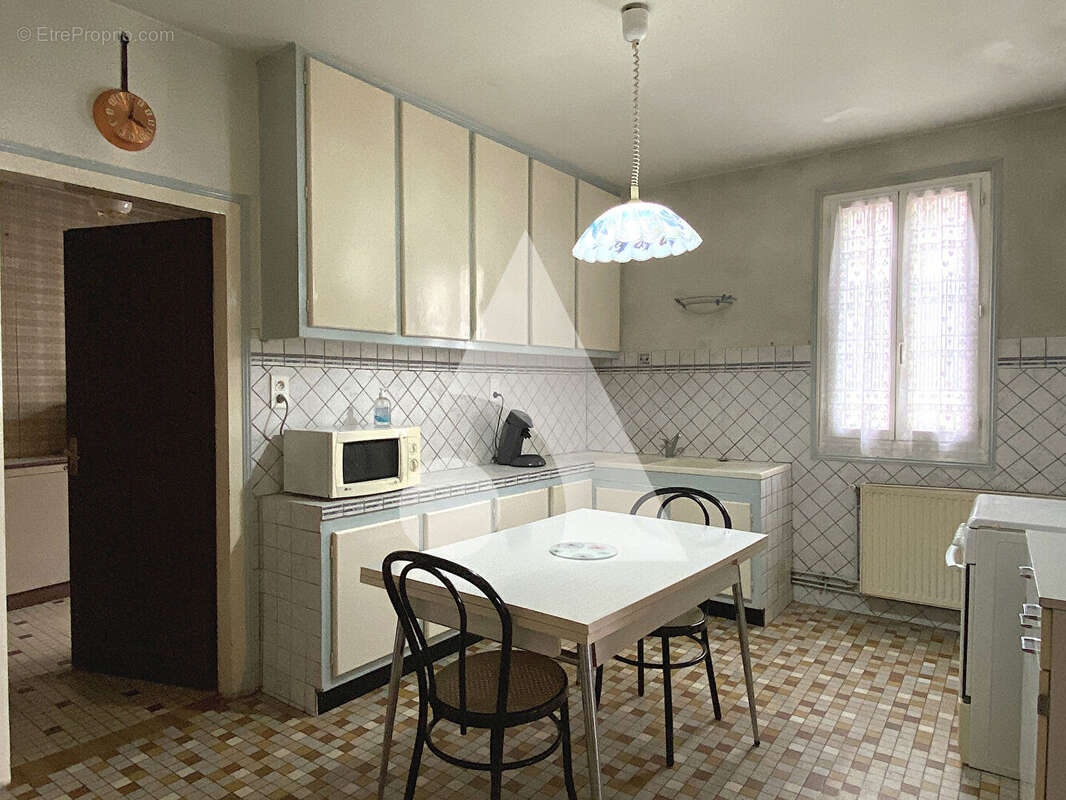 Maison à SAINT-SEURIN-SUR-L'ISLE