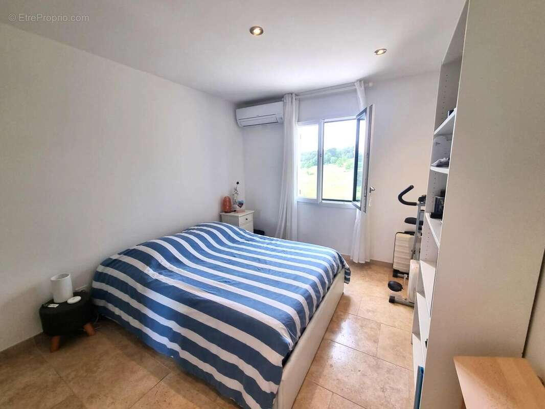Appartement à PUGET