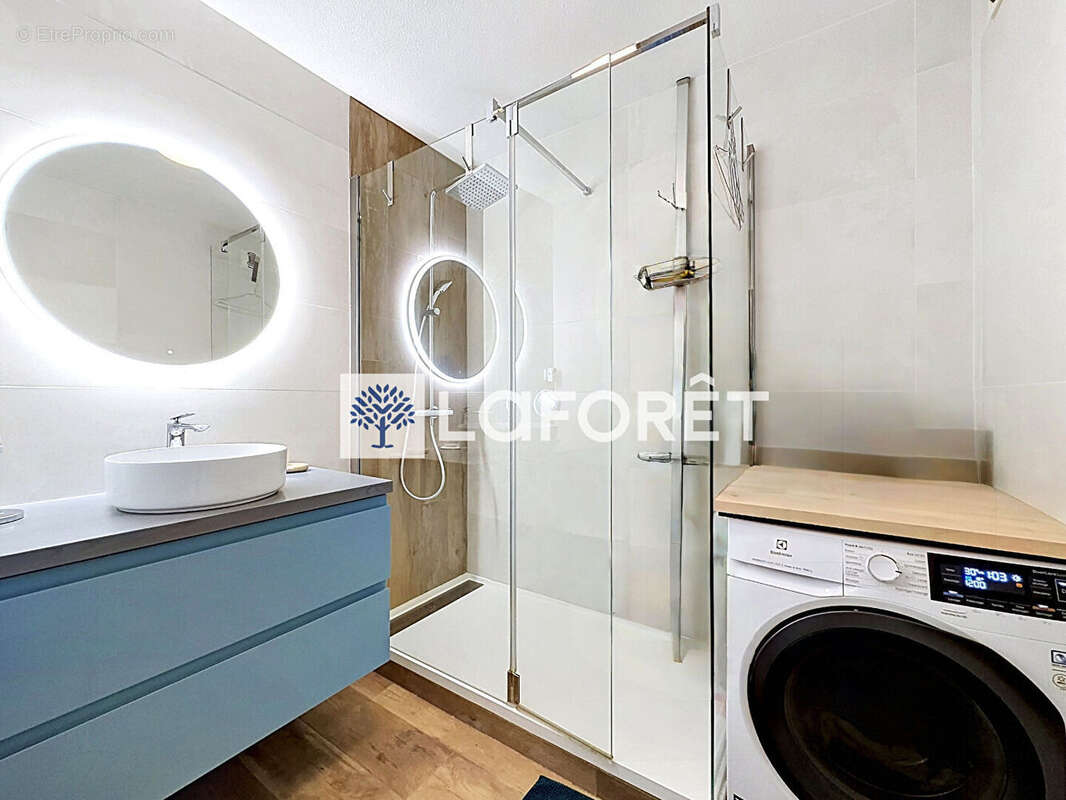 Appartement à MIRIBEL