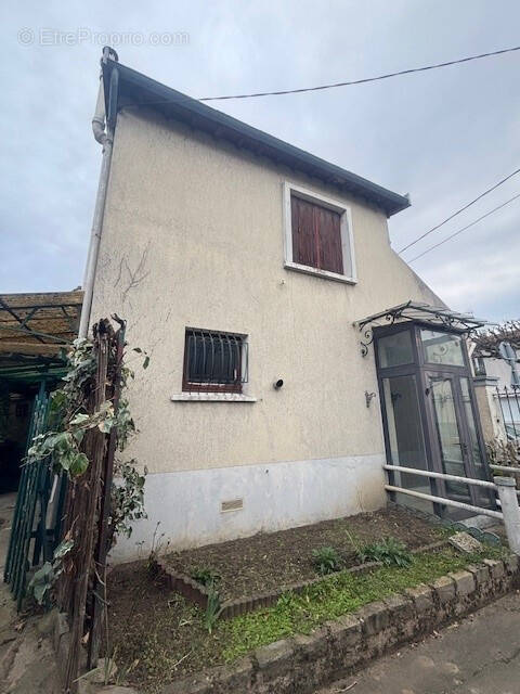 Maison à CHAMPIGNY-SUR-MARNE