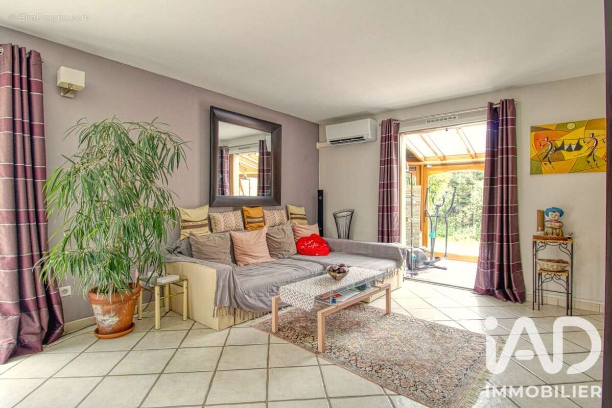 Maison 140 m² à Chessy  - photo 5